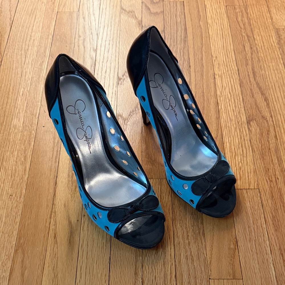 Jessica Simpson Black and Teal Peep-Toe Heels